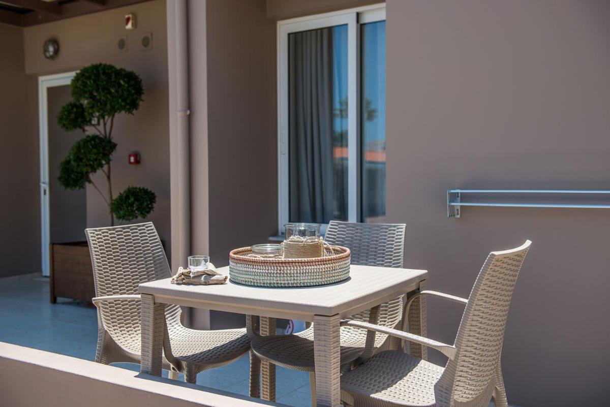 קאטו דרטסו Stellina Village מראה חיצוני תמונה